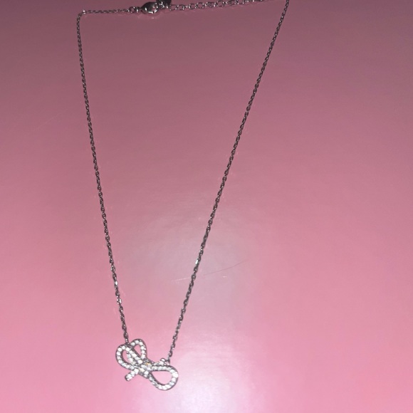 Swarovski bow necklace - Picture 2 of 7